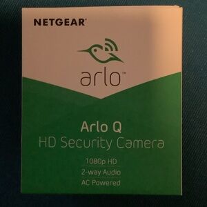 NETGEAR Arlo Q HD Security Camera - Green and White